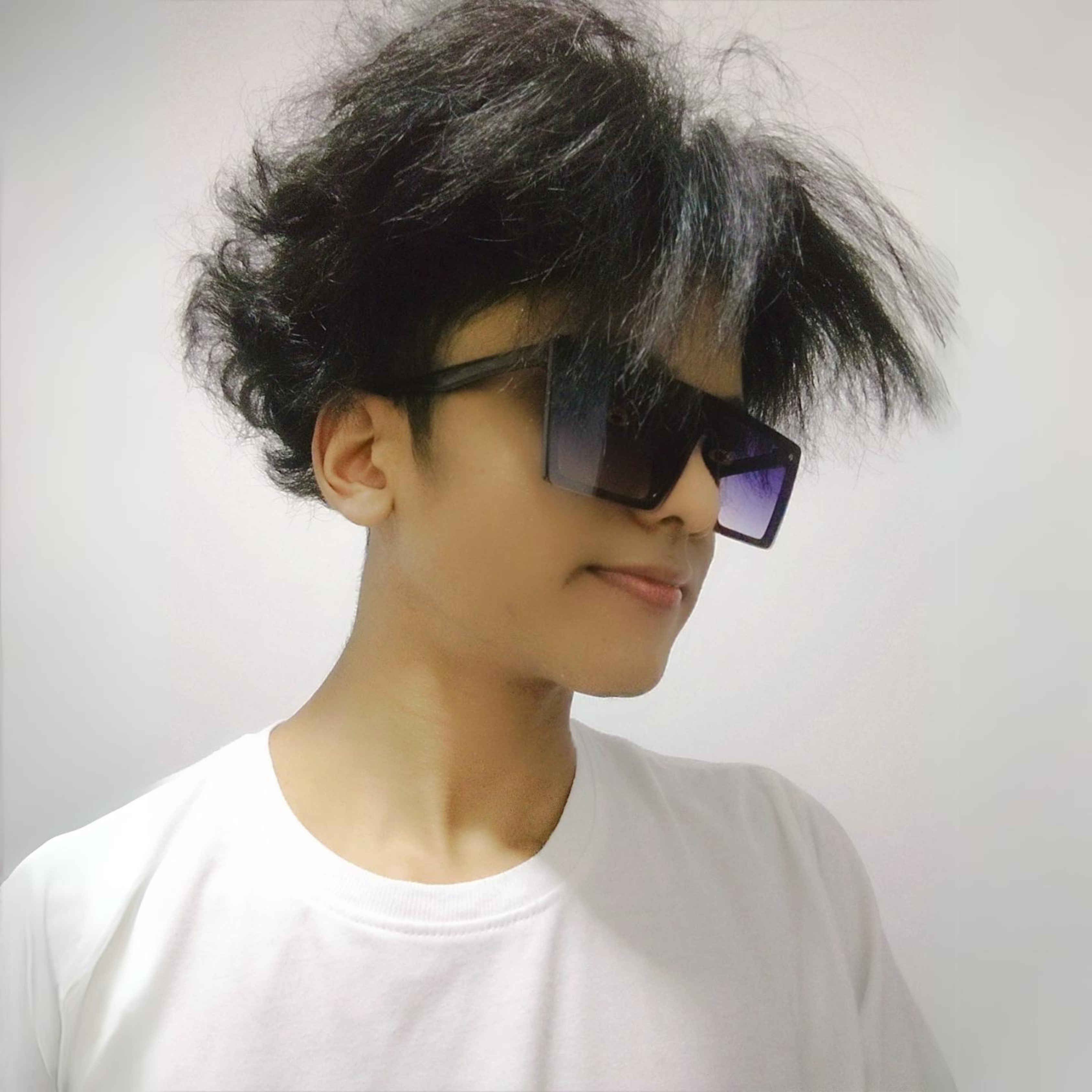 Darren J Smith review on Slides 6